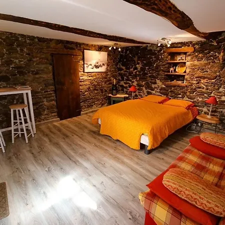 Nuits Magiques Au Village Entre Mer Et Montagnes Bigorno Room photo