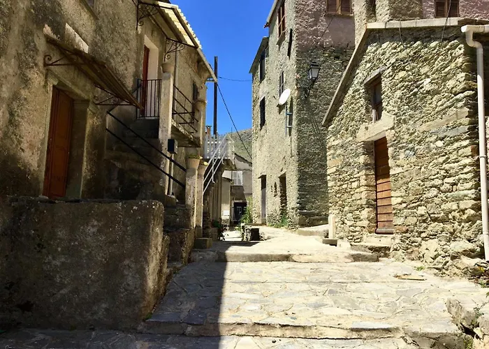 Nuits Magiques Au Village Entre Mer Et Montagnes